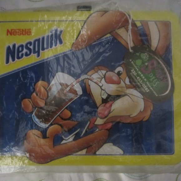 VINTAGE NESTLE NESQUICK METAL (RABBIT) LUNCH BOX BY BOSLEY BOXES - Picture 1 of 9